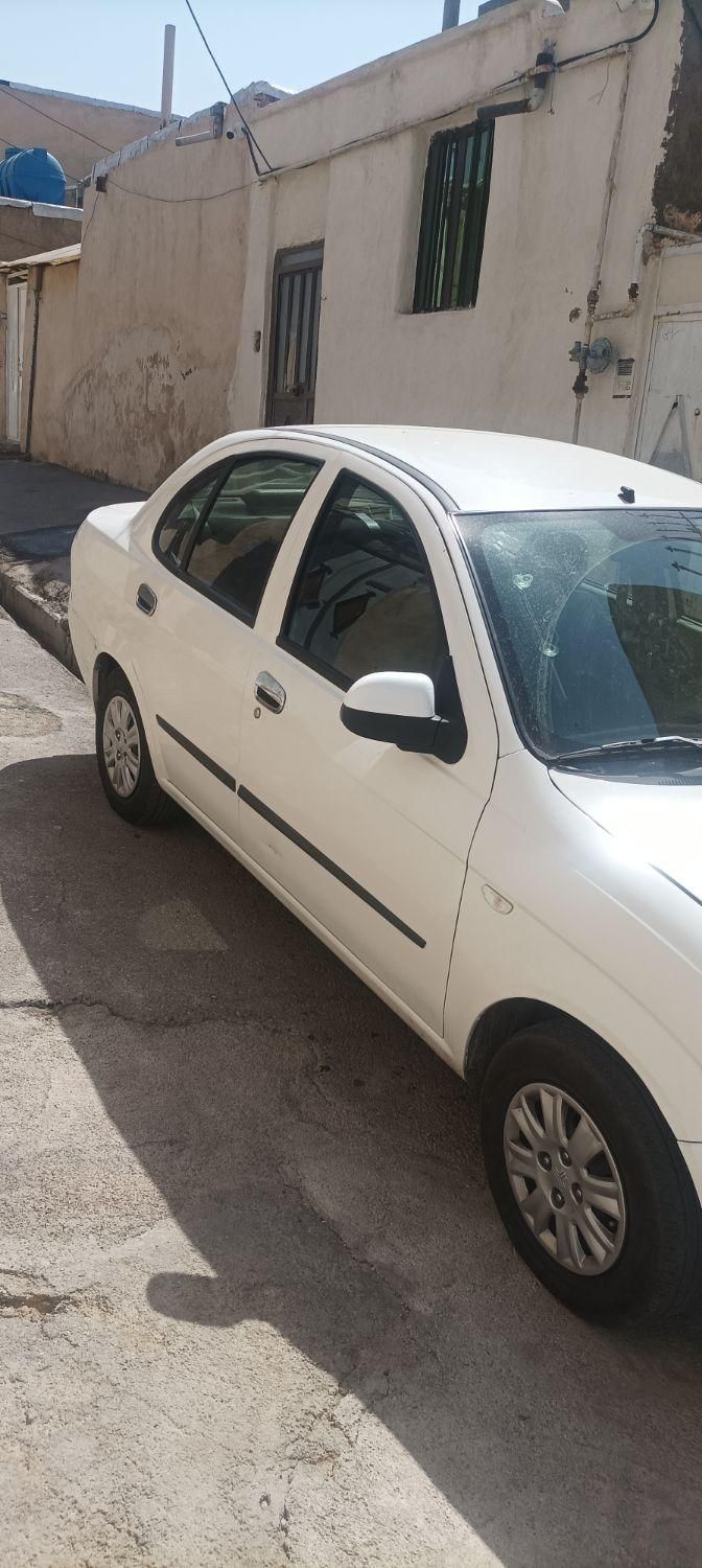 تیبا صندوق دار SX - 1400