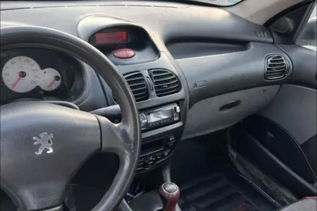 پژو ۲۰۶ صندوق دار v8 - 1394