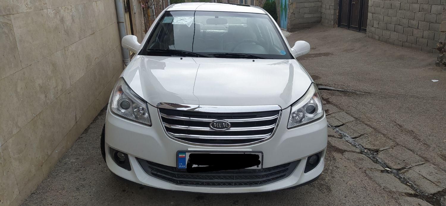 ام وی ام 550 دنده‌ای - 1396