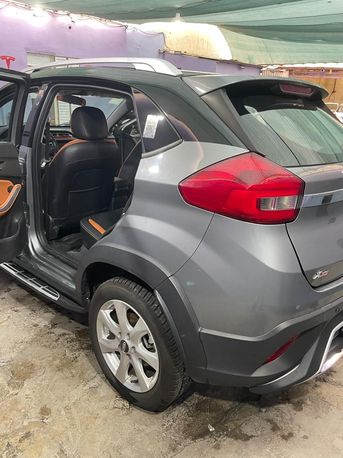 ام وی ام X22 اتوماتیک اسپرت اکسلنت - 1400