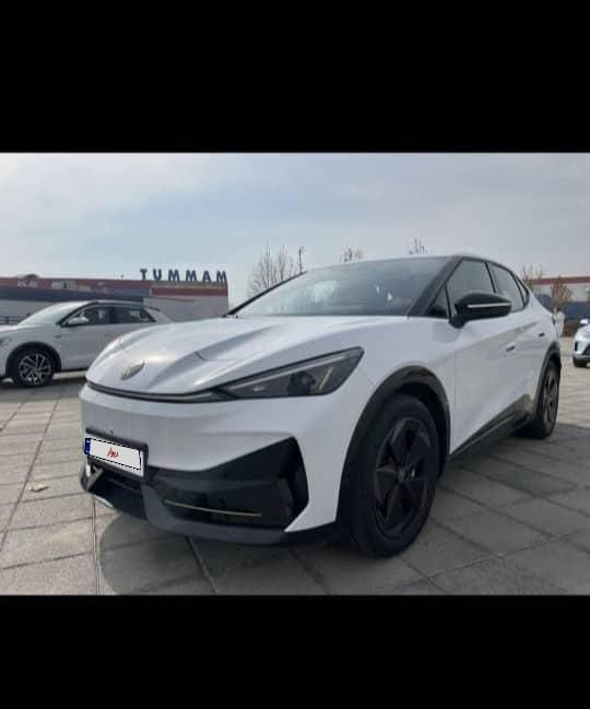 فولکس گلف GTI - 2025