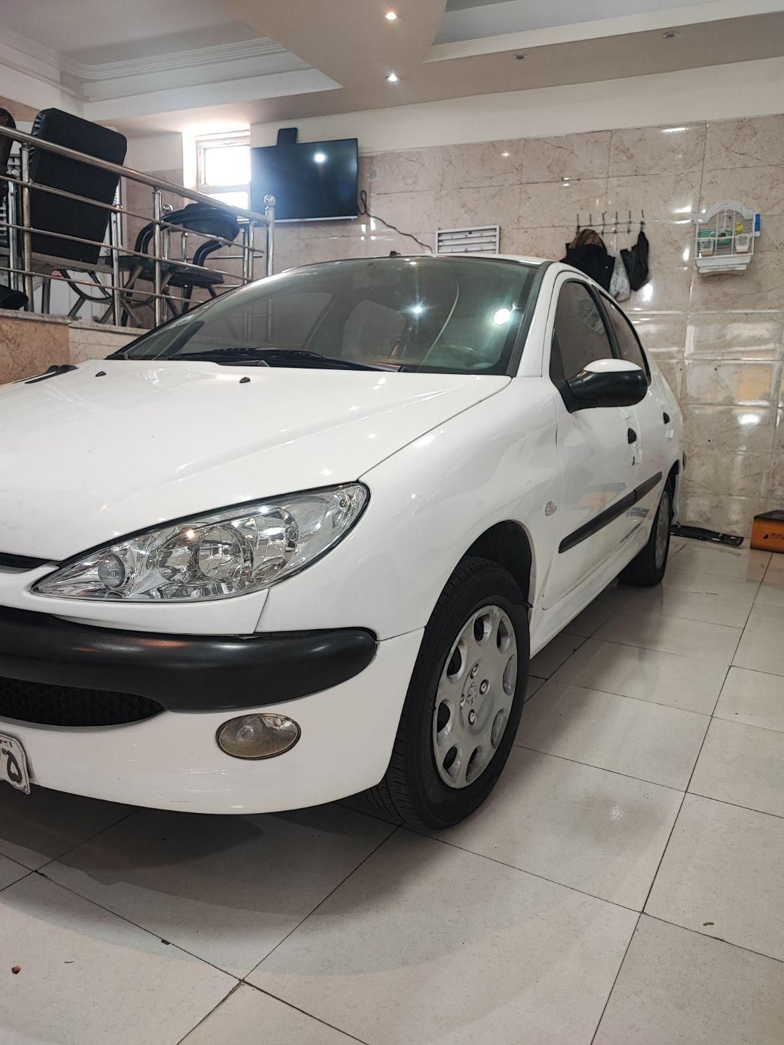 پژو ۲۰۶ صندوق دار v8 - 1396