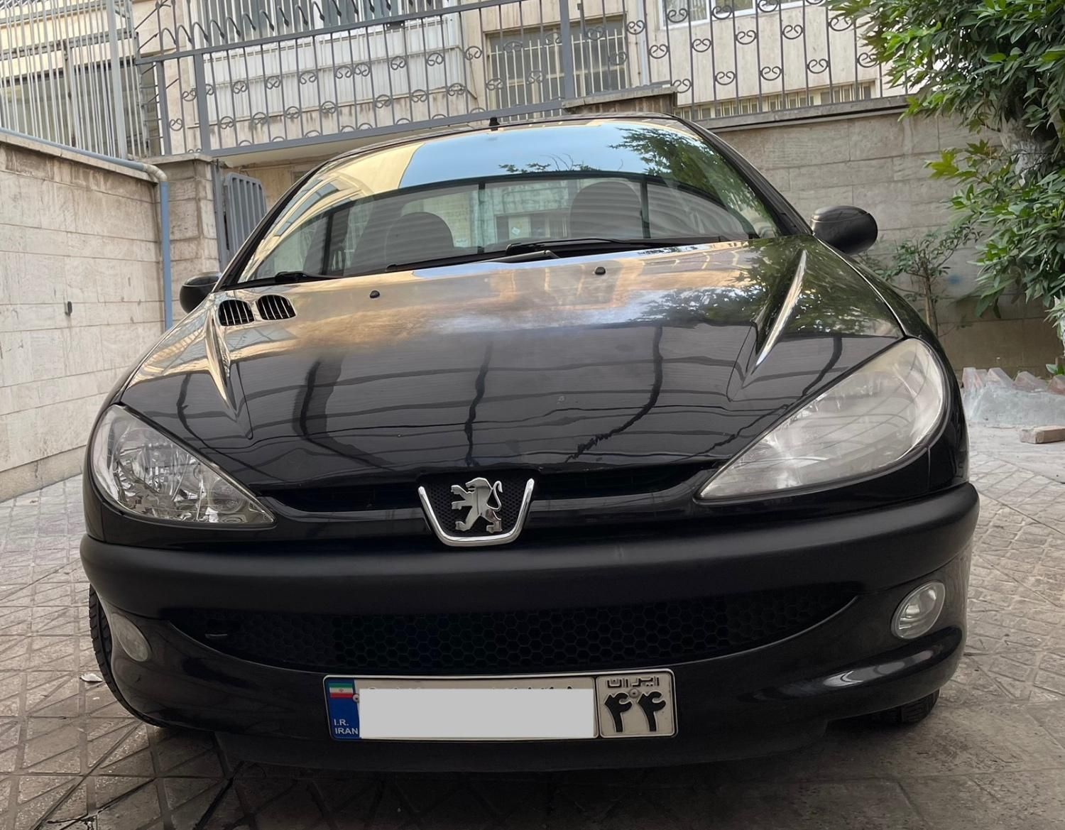 پژو ۲۰۶ صندوق دار v8 - 1394