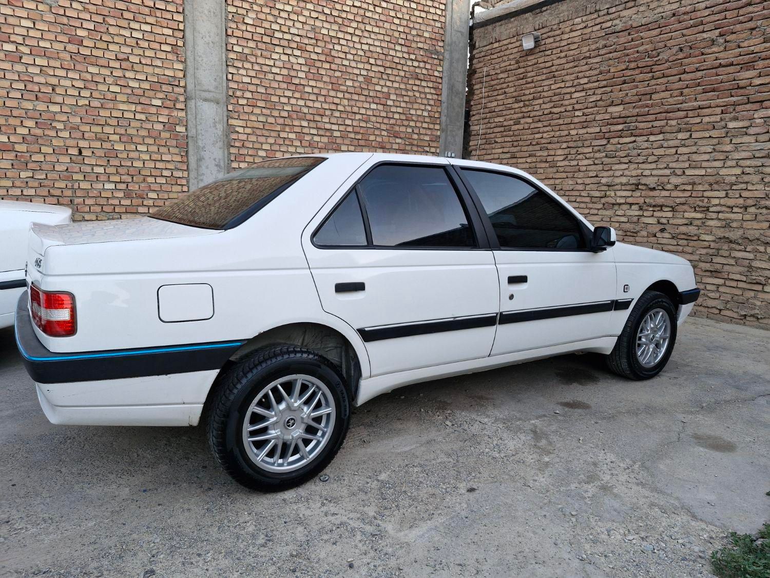 پژو 405 SLX بنزینی TU5 - 1393