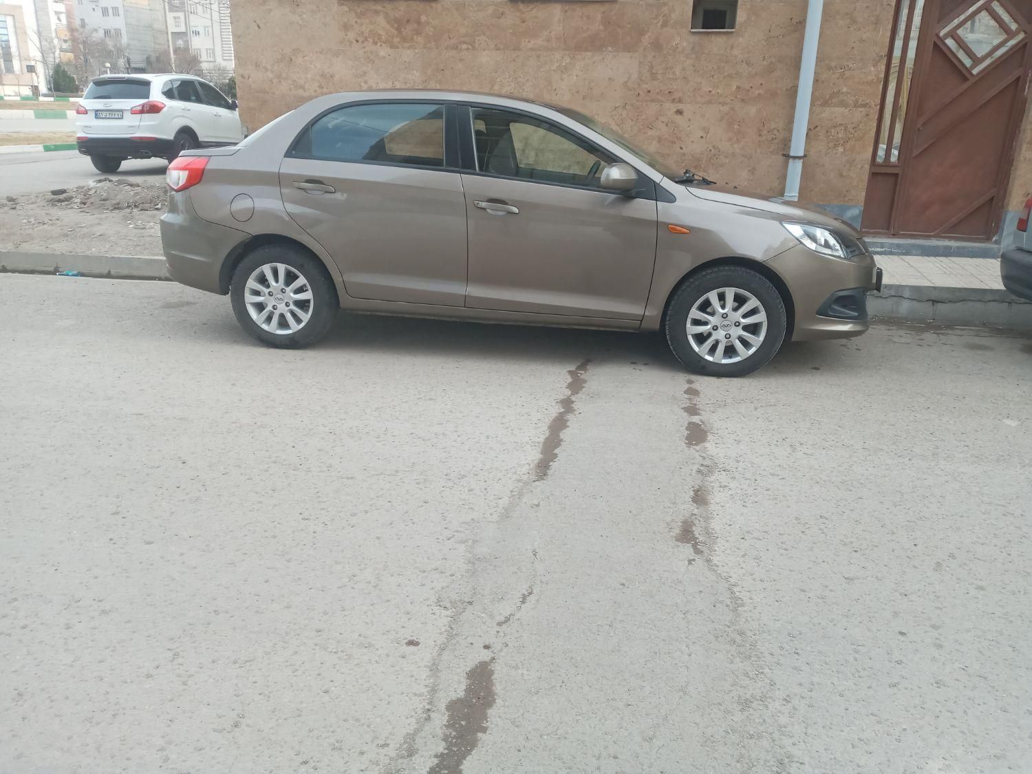 ام وی ام 315 صندوقدار اسپرت دنده‌ای - 1395