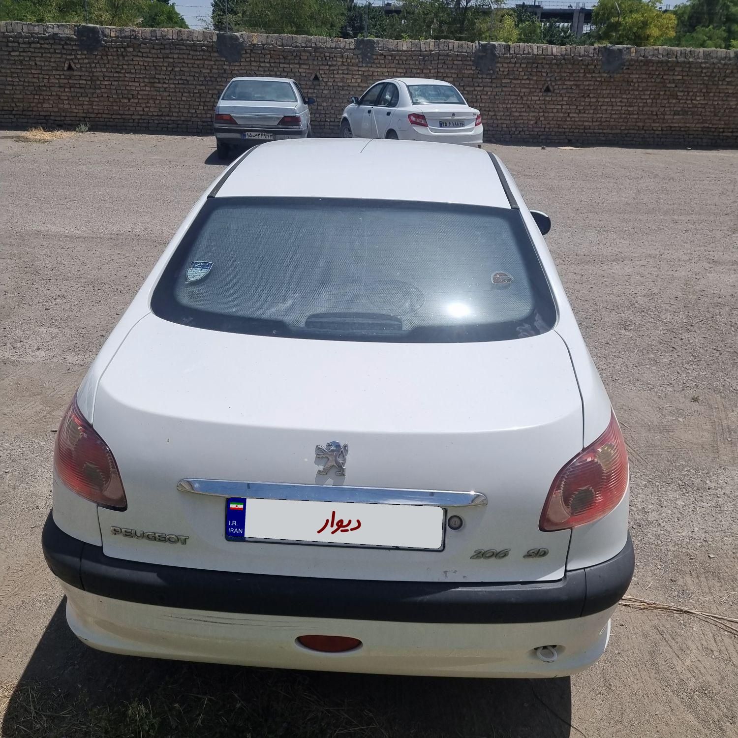 پژو ۲۰۶ صندوق دار v8 - 1393