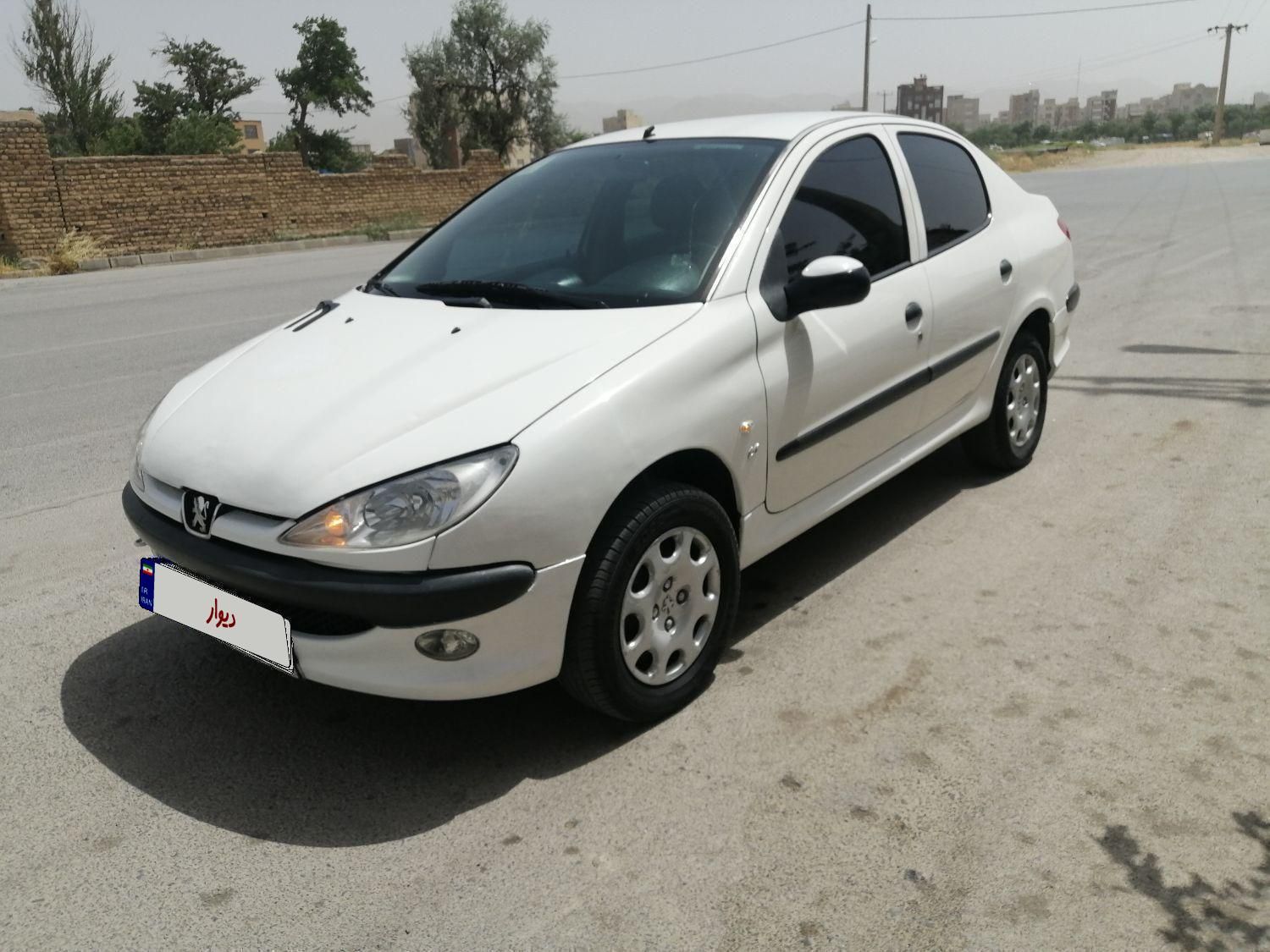 پژو ۲۰۶ صندوق دار v8 - 1389
