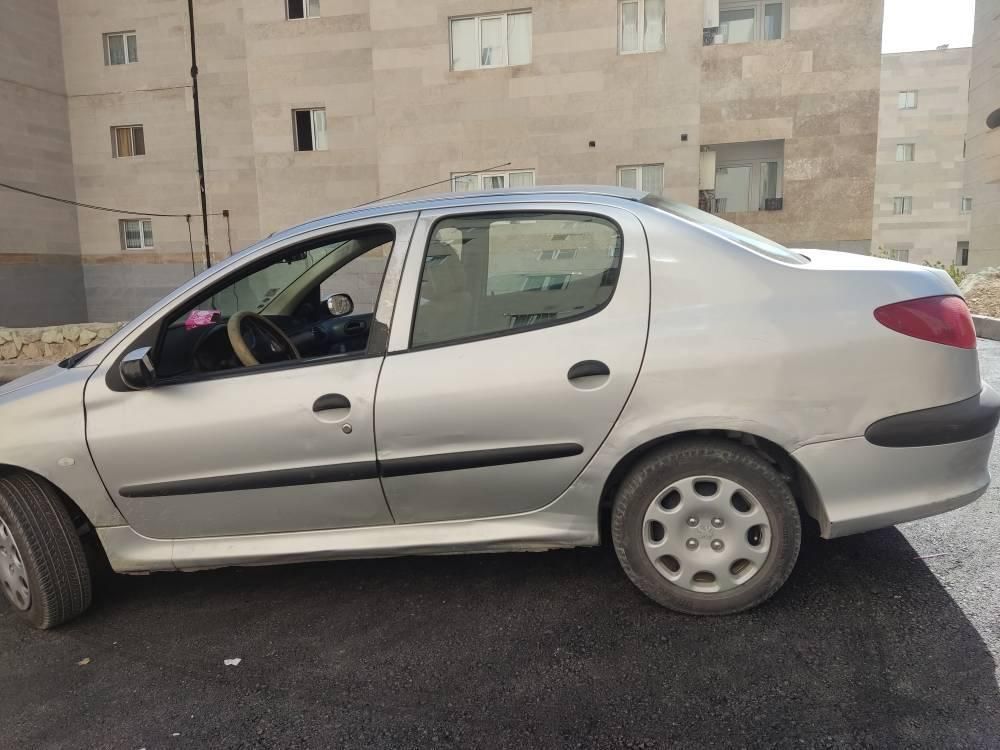 پژو ۲۰۶ صندوق دار v8 - 1386