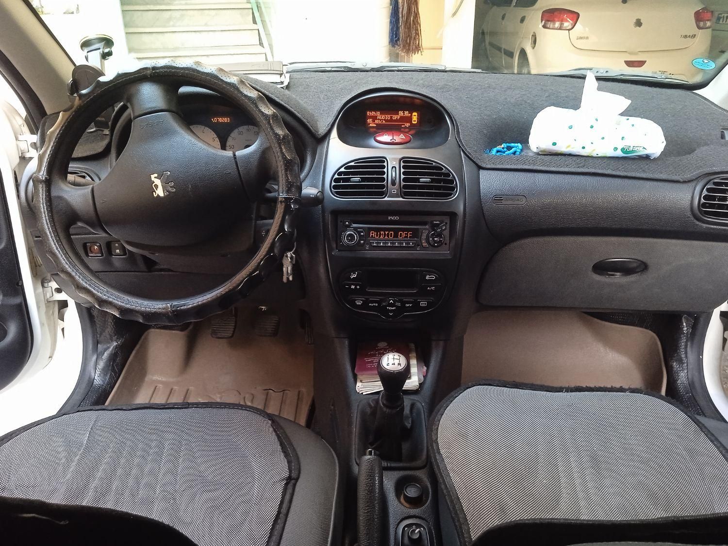 پژو ۲۰۶ صندوق دار v8 - 1397