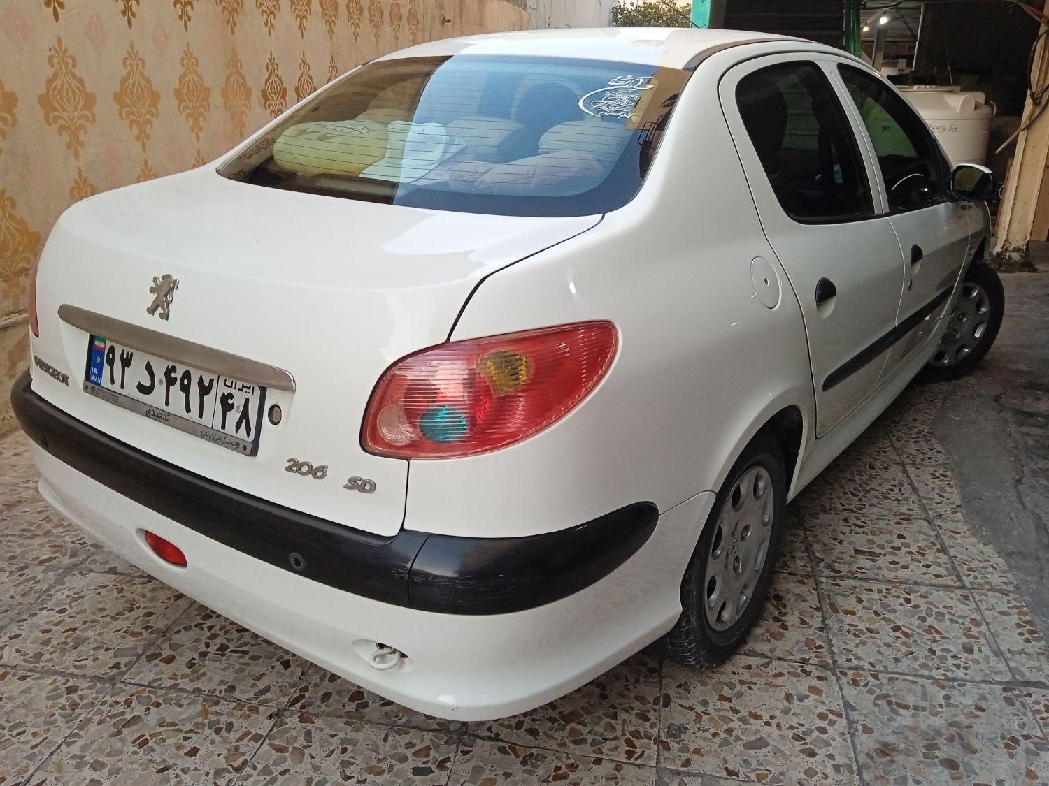 پژو ۲۰۶ صندوق دار v8 - 1397