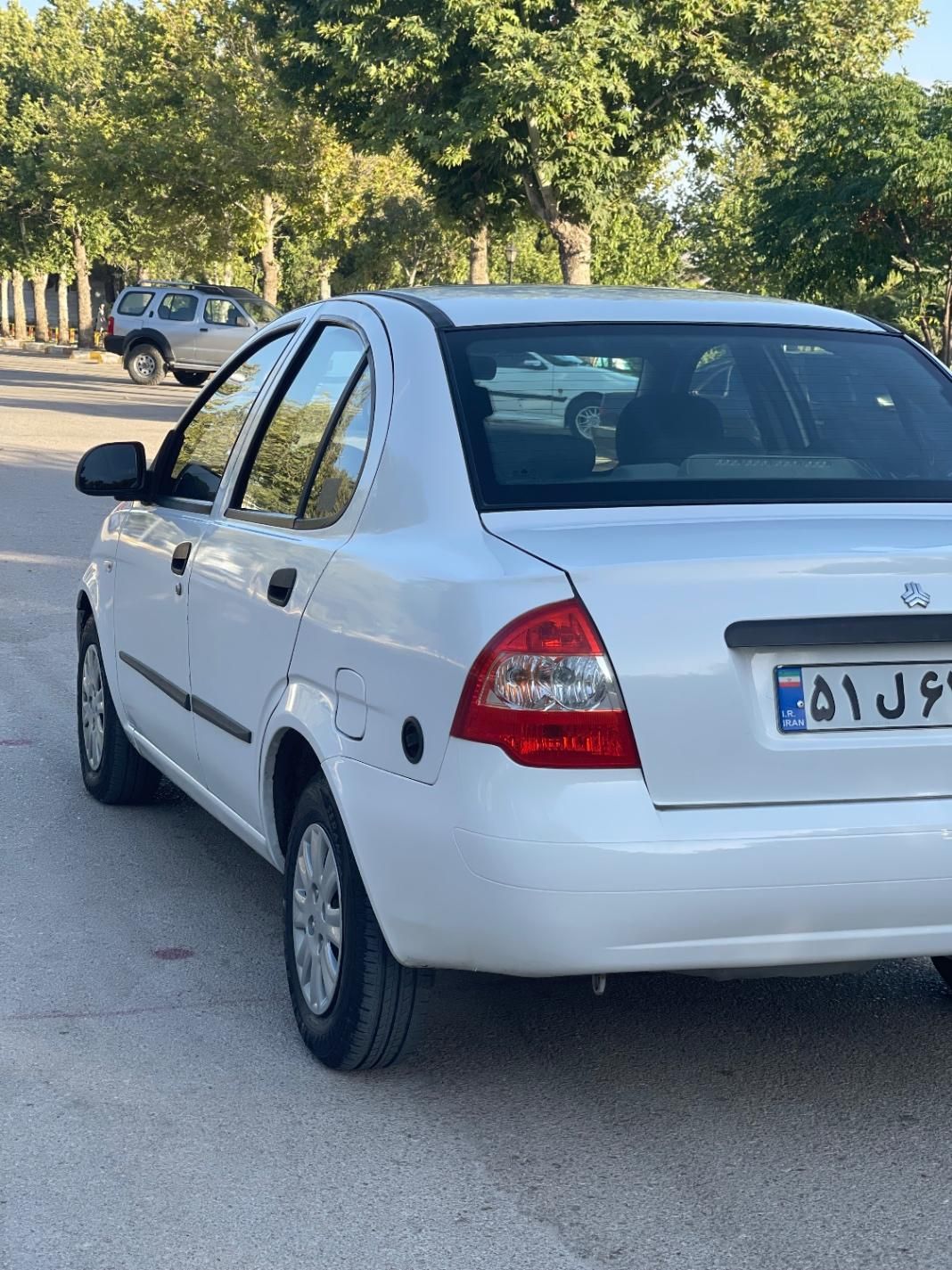 تیبا صندوق دار SX - 1401
