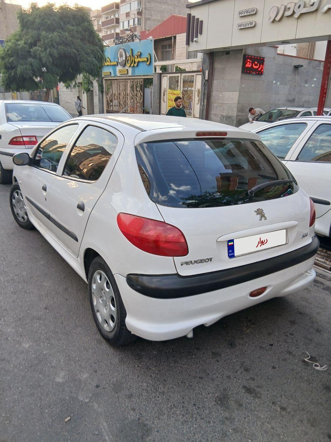 پژو 206 تیپ 5 - 1390