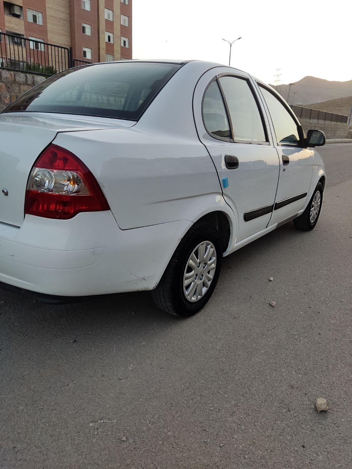 تیبا صندوق دار SX - 1394