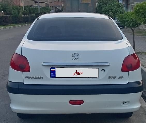 پژو ۲۰۶ صندوق دار v8 - 1390