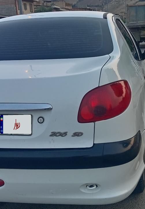 پژو ۲۰۶ صندوق دار v8 - 1390