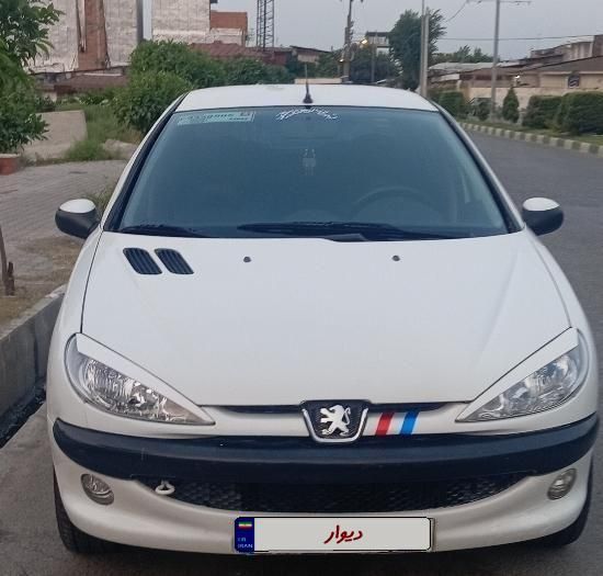 پژو ۲۰۶ صندوق دار v8 - 1390