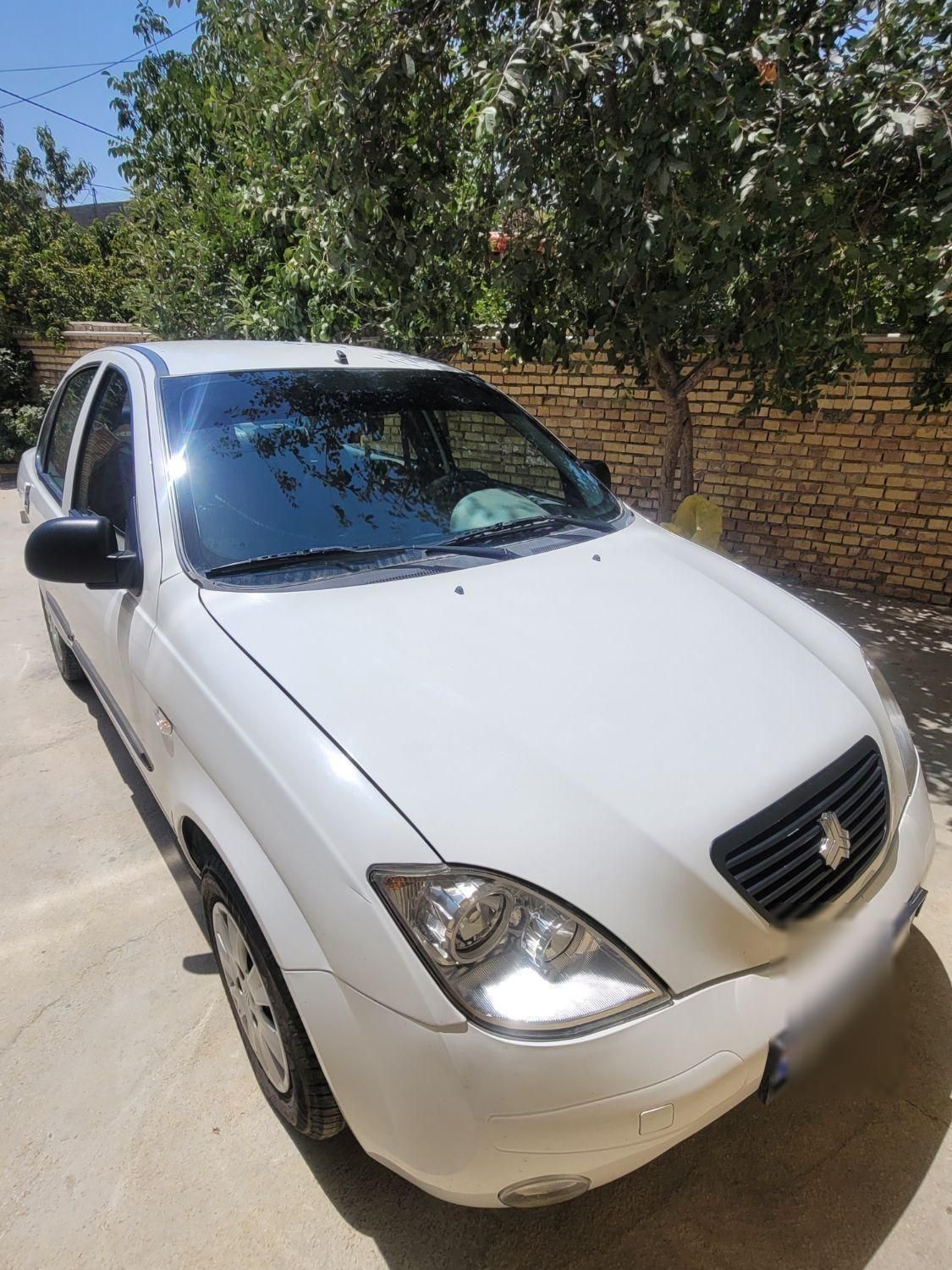 تیبا صندوق دار SX - 1400