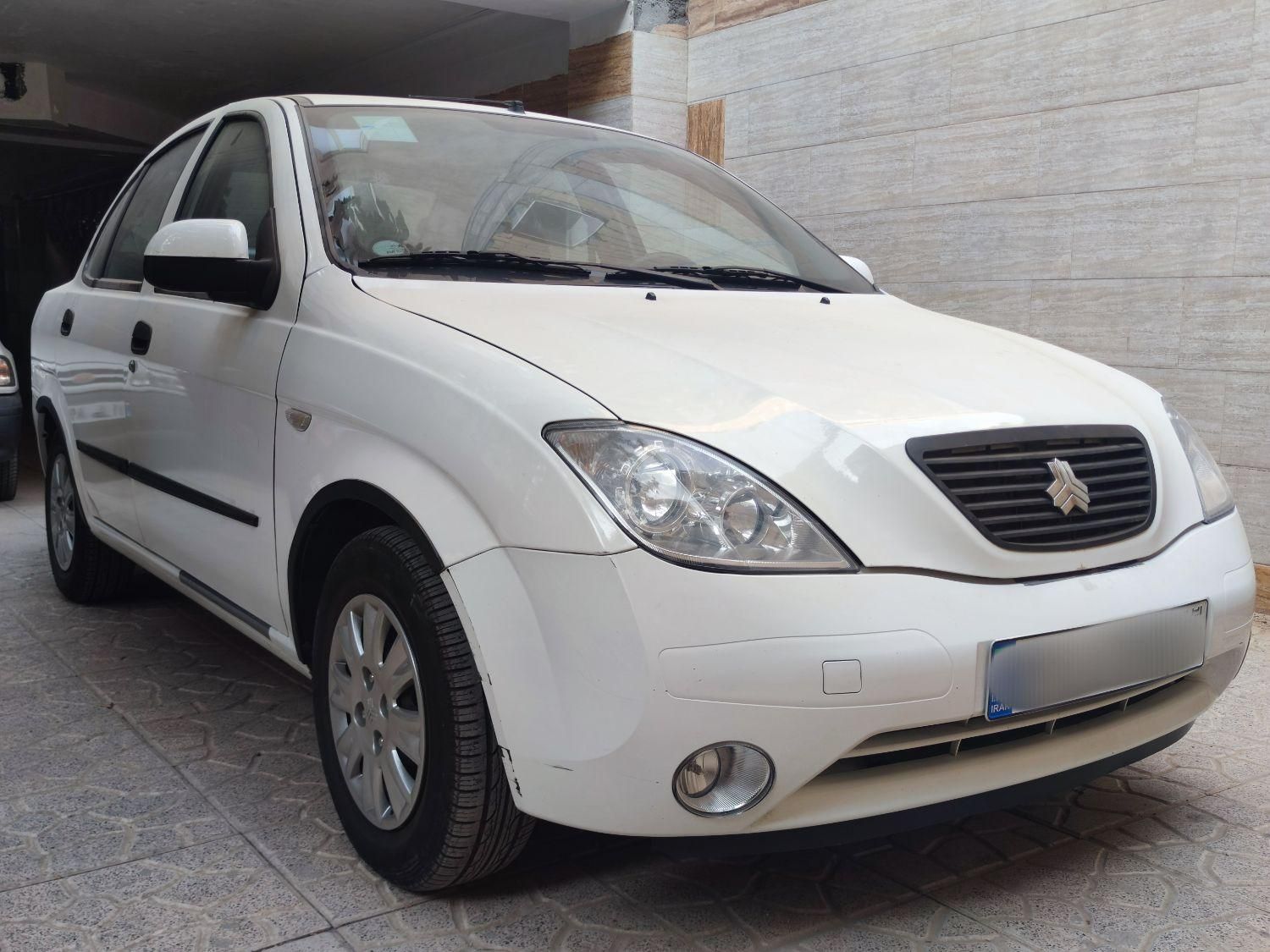 تیبا صندوق دار SX - 1400