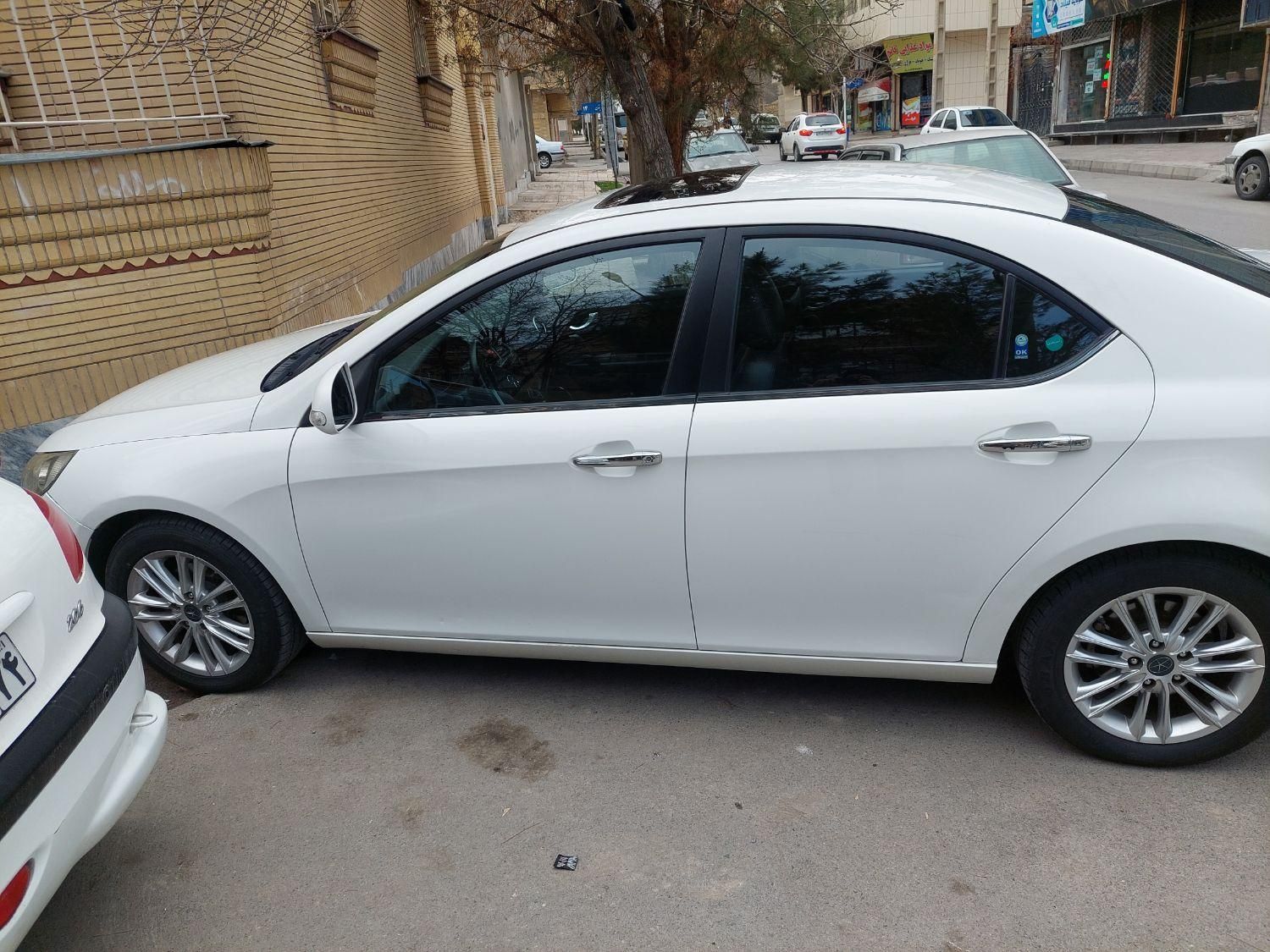 جک J5 اتوماتیک - 1396