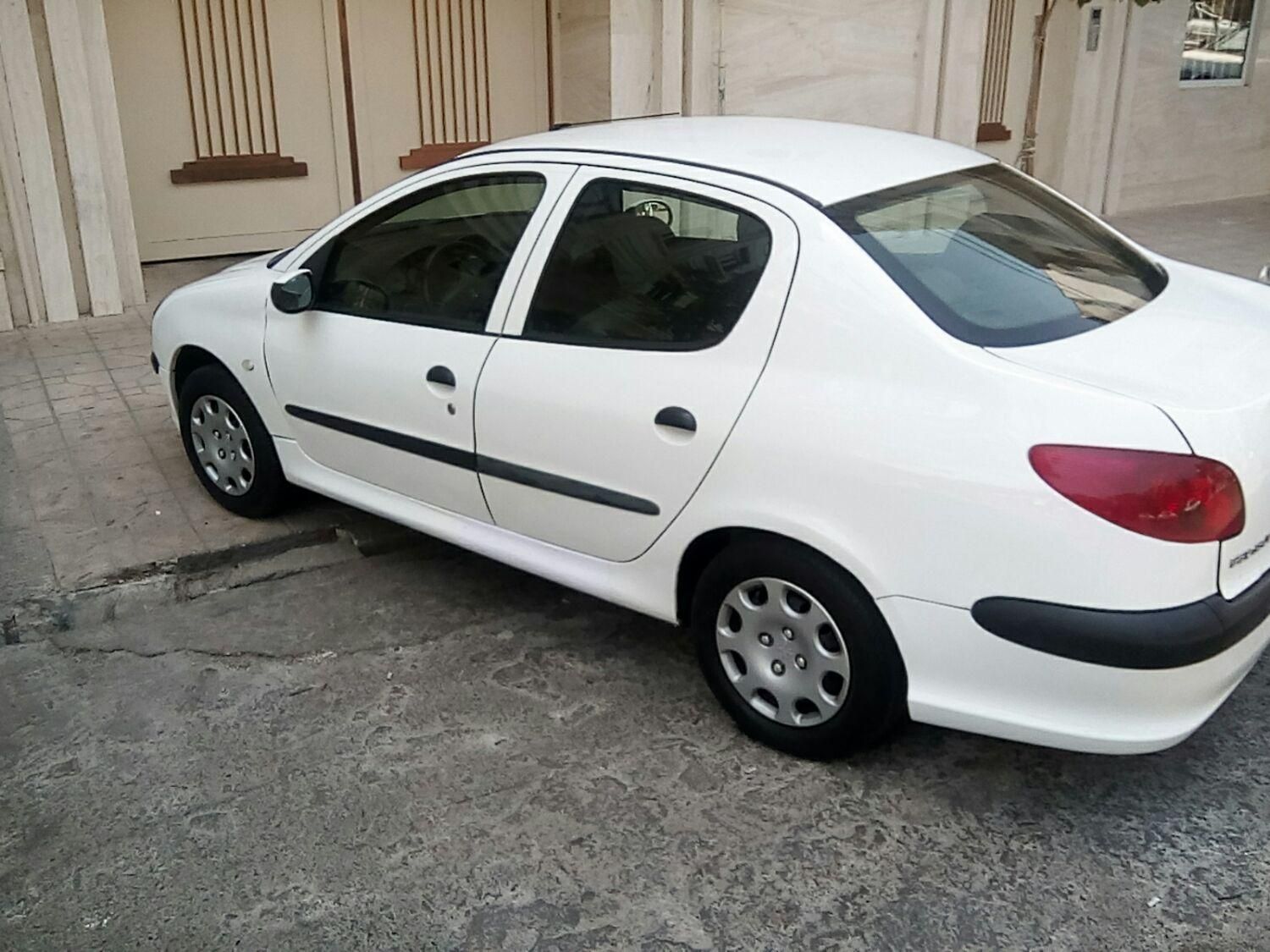 خودرو پژو، ۲۰۶ صندوق دار آگهی ann_19464447