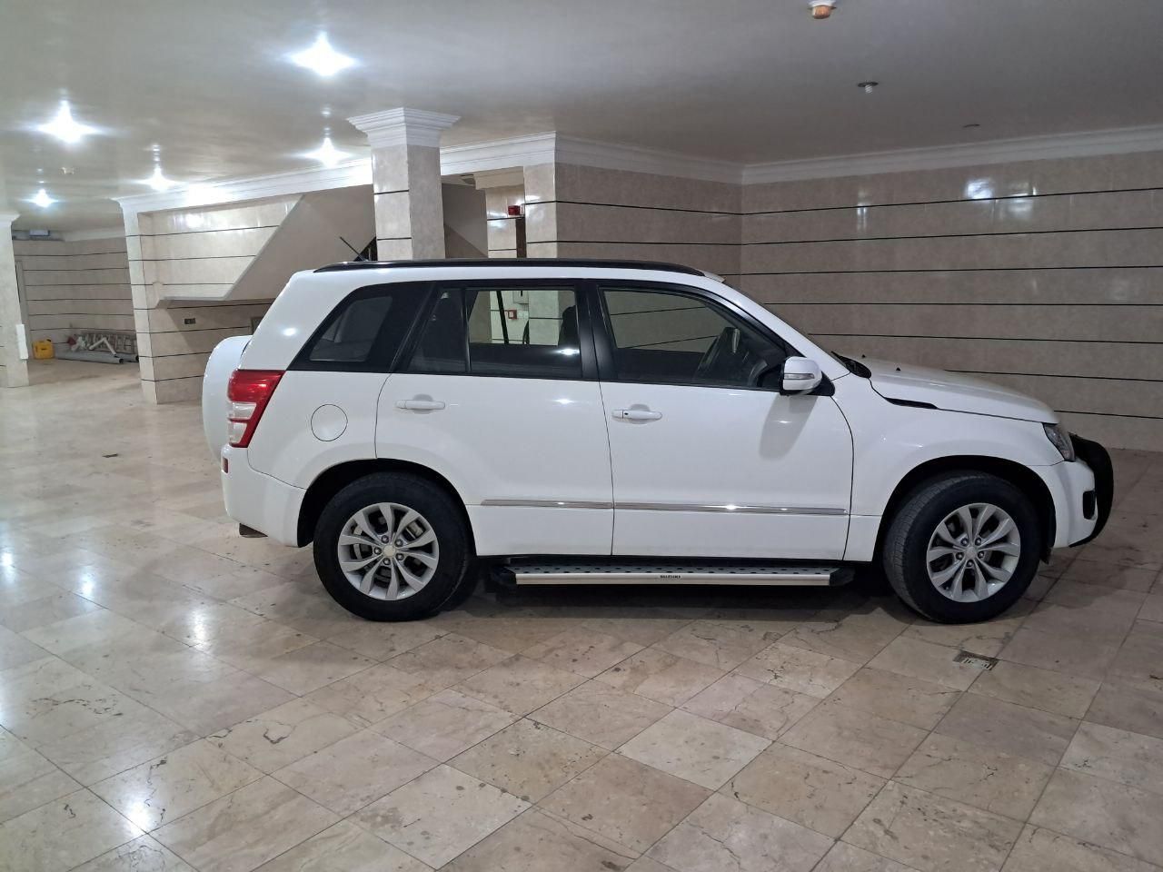 سوزوکی ویتارا ایران خودرو 2400 اتوماتیک - 1396