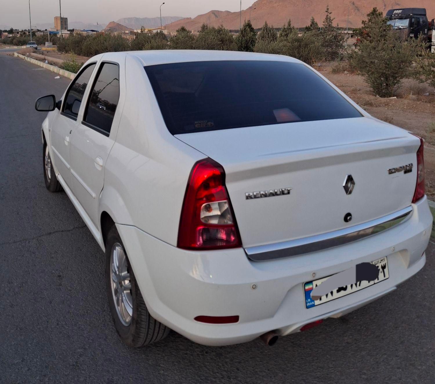 رنو تندر 90 پلاس اتوماتیک - 1396