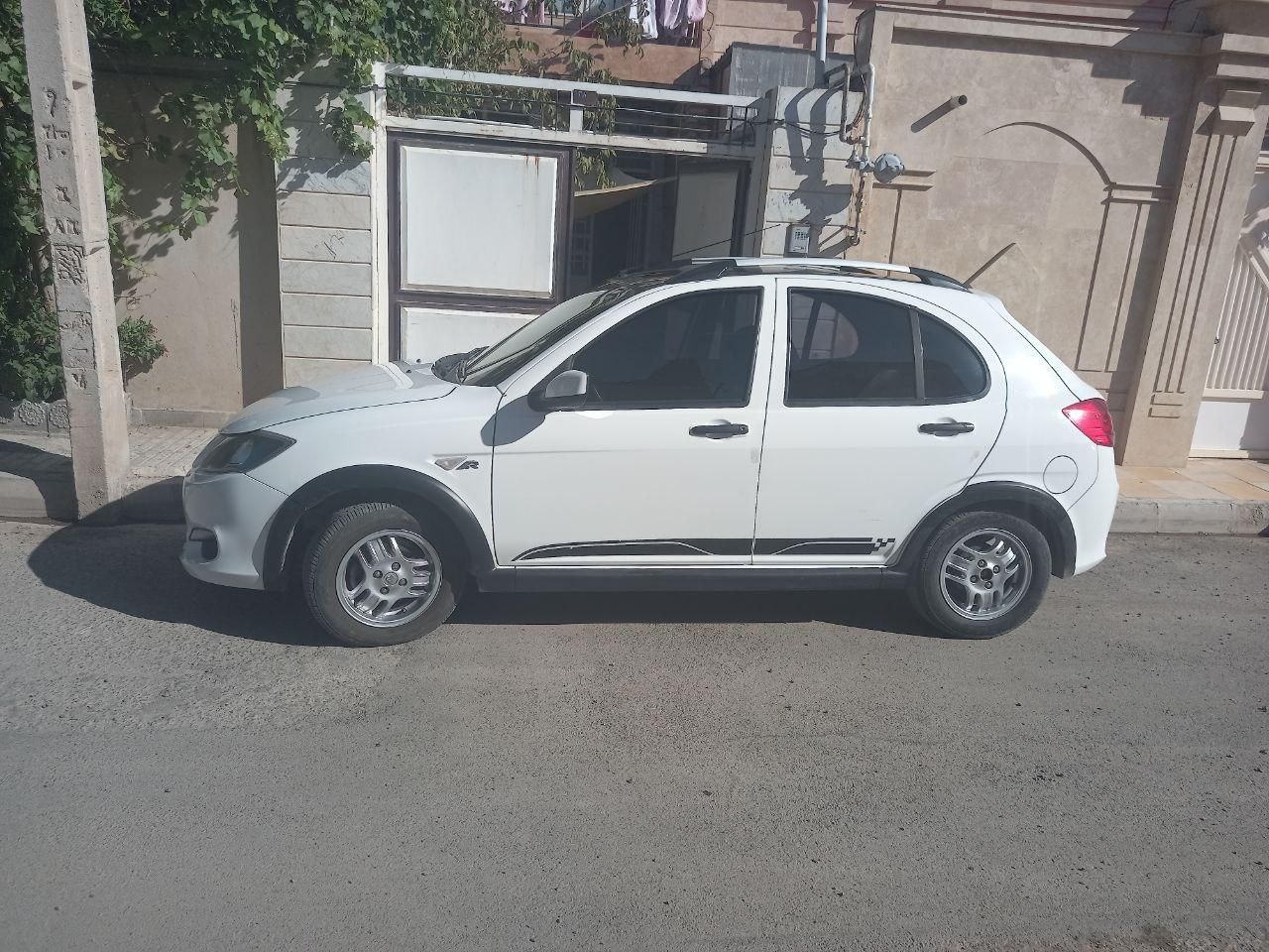خودرو کوییک، R آگهی ann_19464908