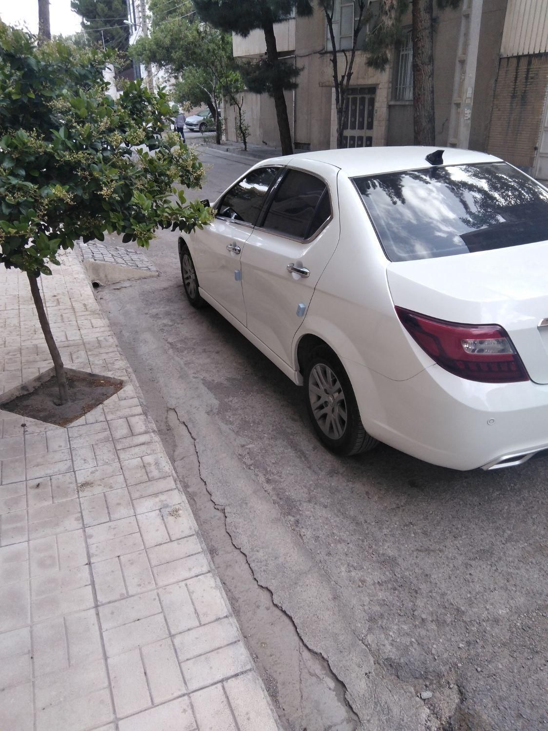 دنا پلاس تیپ ۲ سانروف ۴ ایربگ - 1400