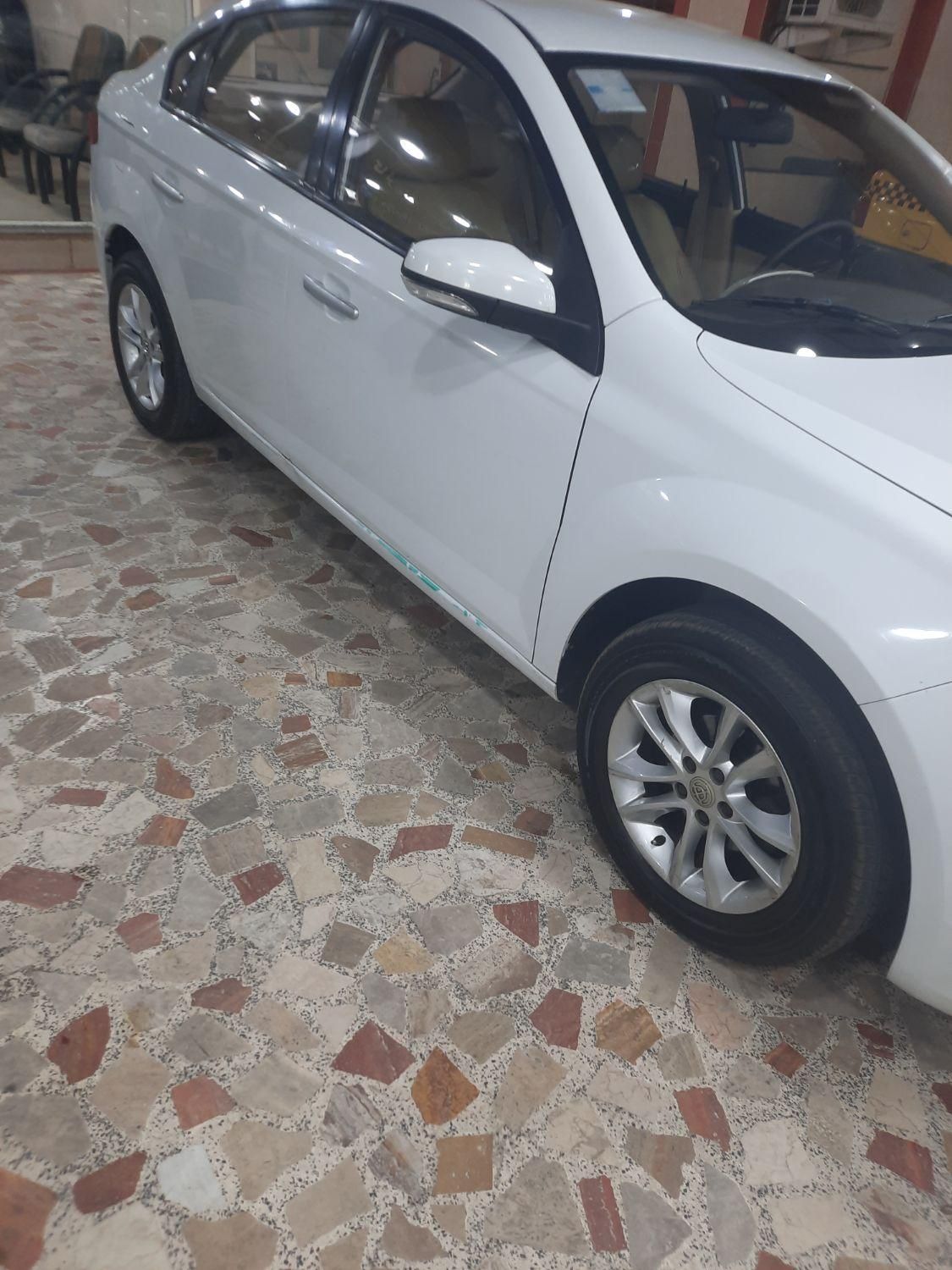 برلیانس H330 دنده‌ای 1500 - 1396