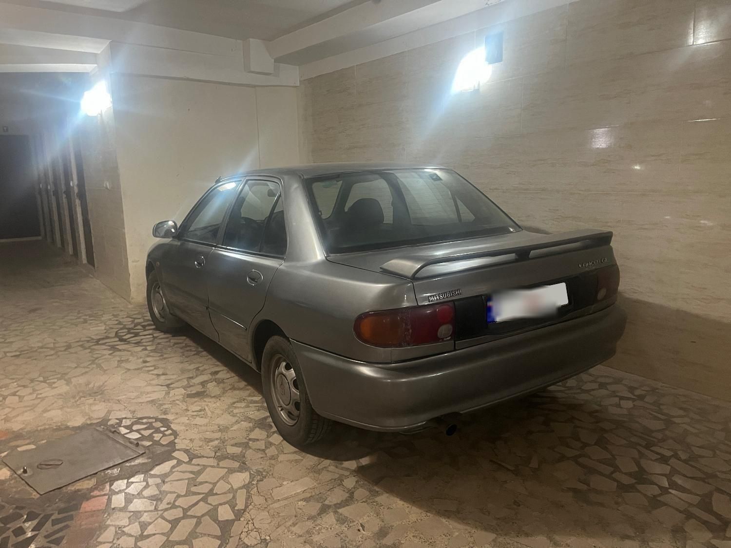 میتسوبیشی لنسر 1.6 لیتر دنده ای - 1993