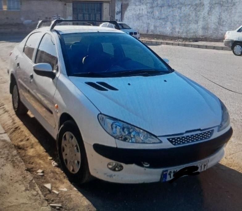پژو ۲۰۶ صندوق دار v8 - 1393