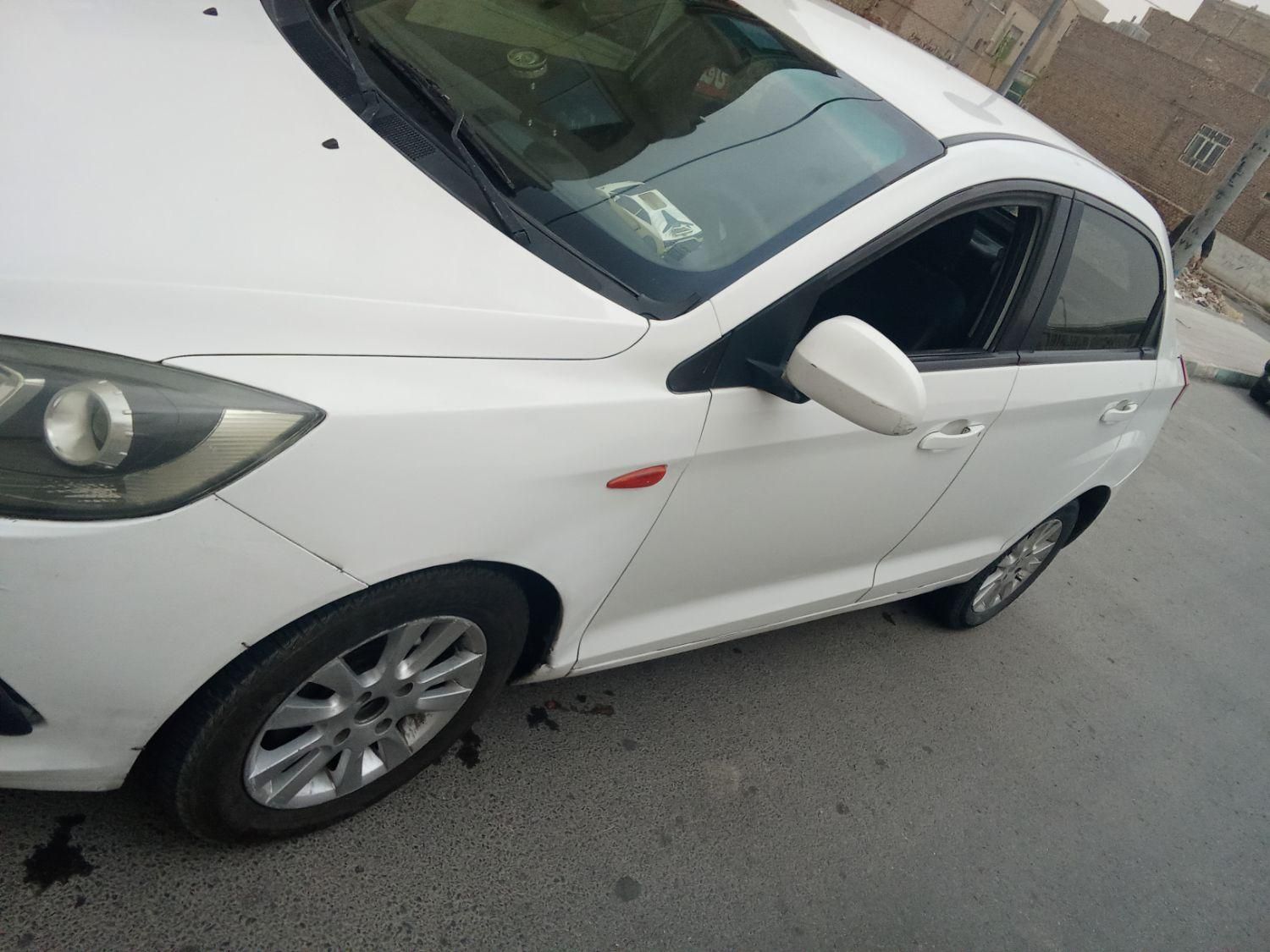 ام وی ام 315 صندوقدار اسپرت دنده‌ای - 1394