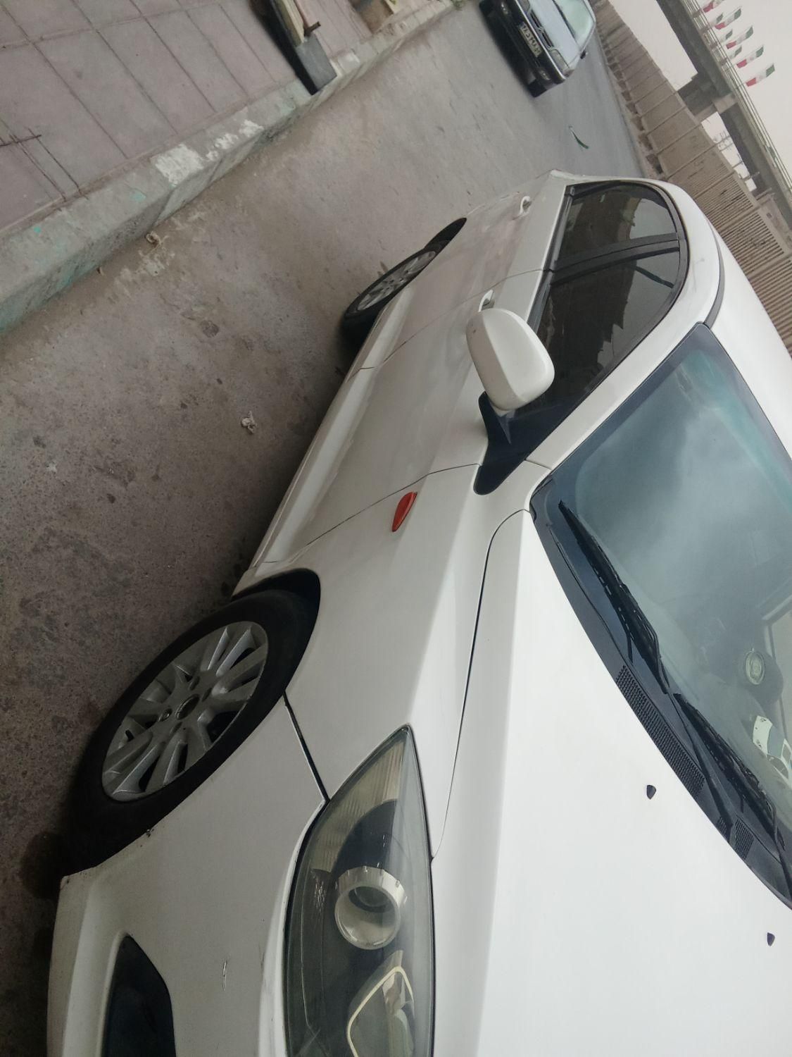 ام وی ام 315 صندوقدار اسپرت دنده‌ای - 1394