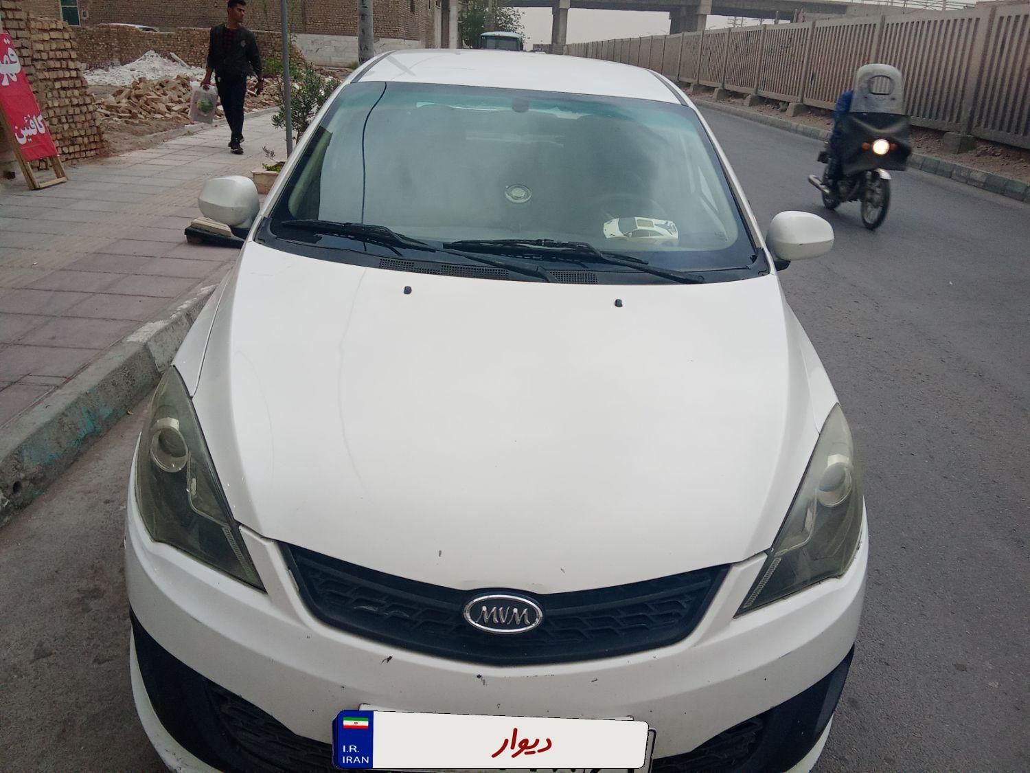 ام وی ام 315 صندوقدار اسپرت دنده‌ای - 1394