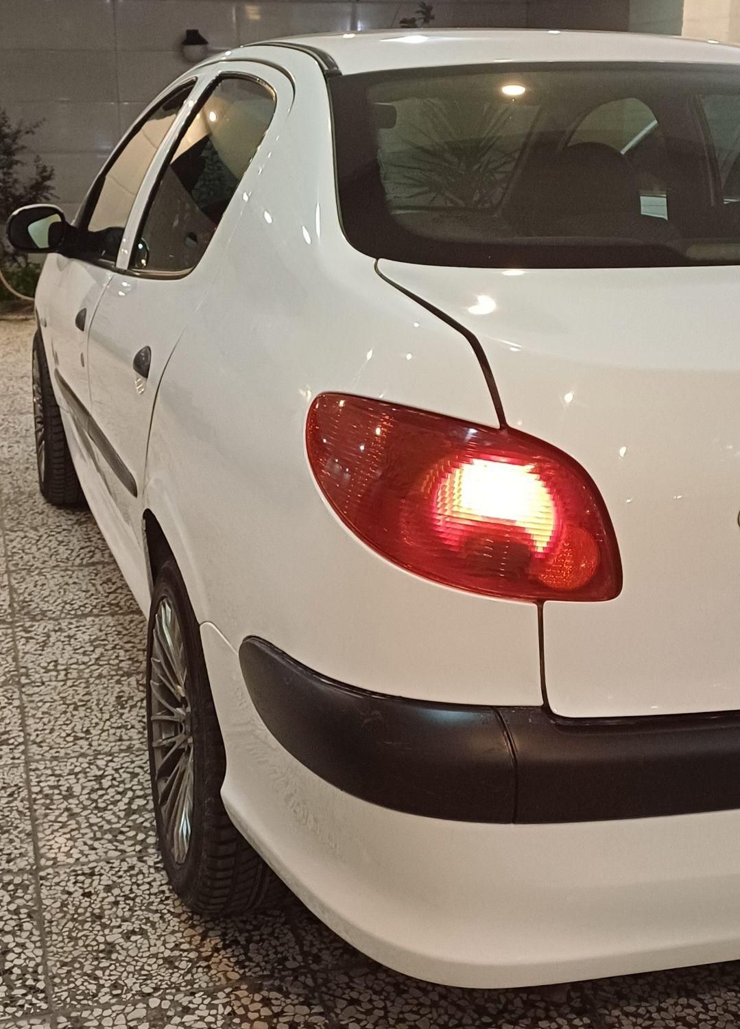 پژو ۲۰۶ صندوق دار v8 - 1390