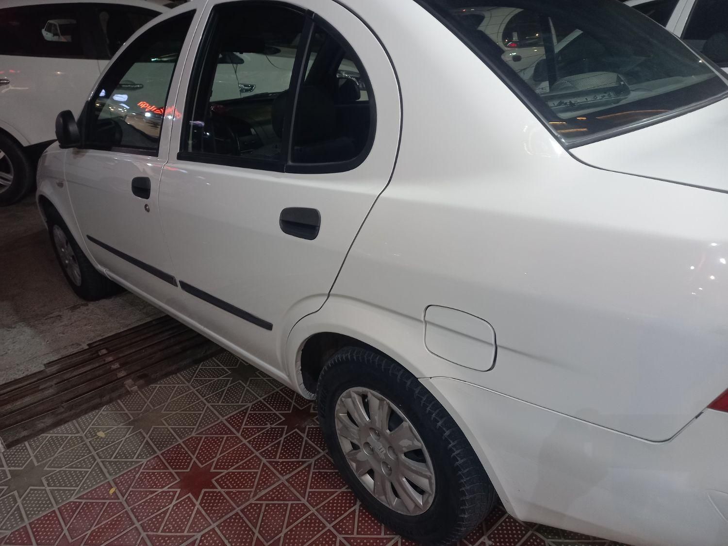 تیبا صندوق دار SX - 1398