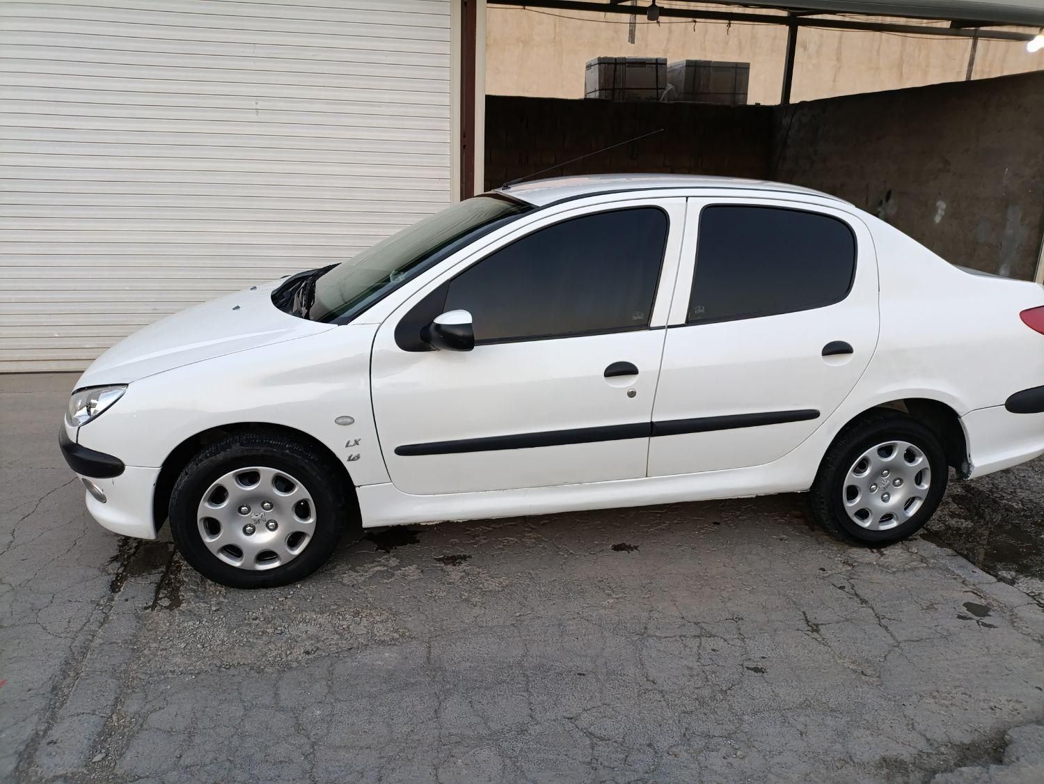 پژو ۲۰۶ صندوق دار v8 - 1390