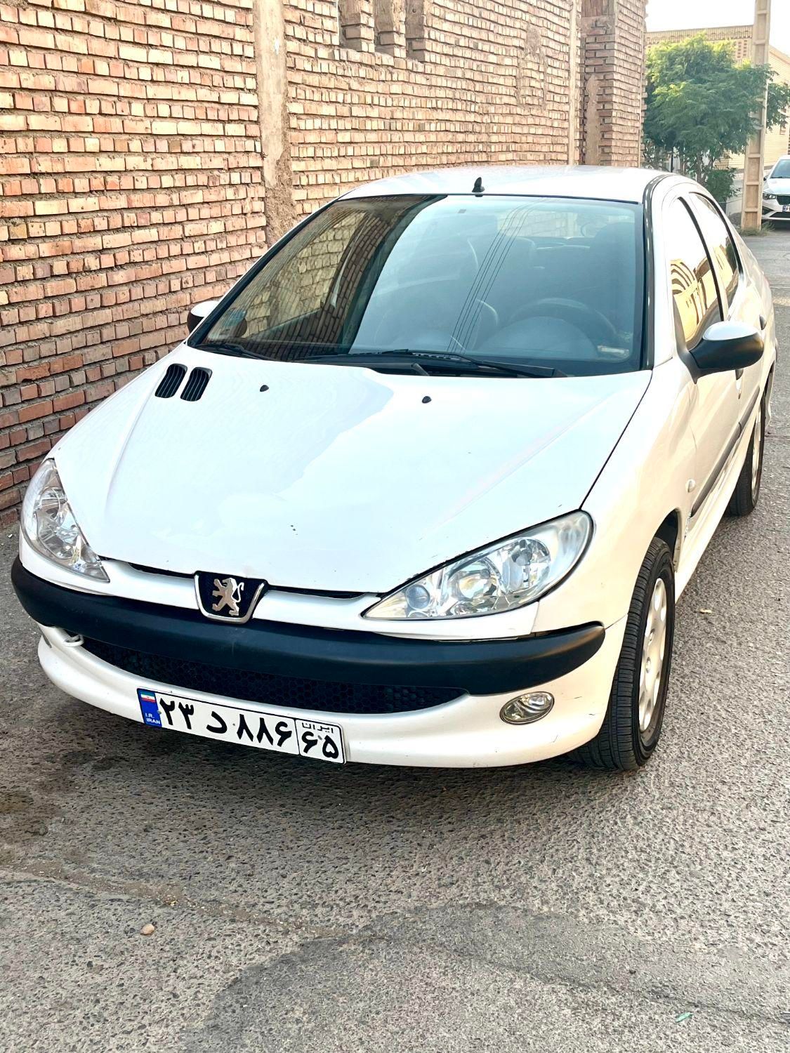 پژو ۲۰۶ صندوق دار v8 - 1393