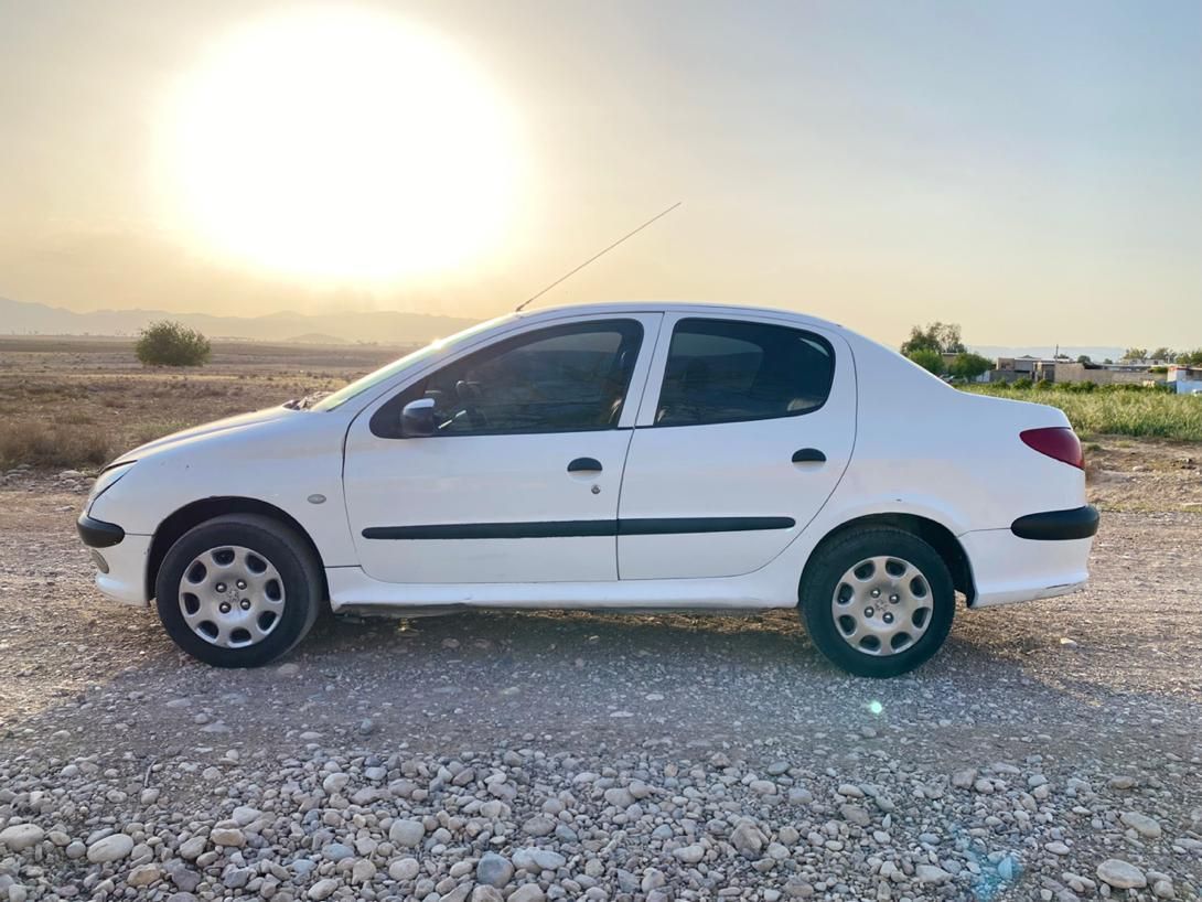 پژو ۲۰۶ صندوق دار v8 - 1389