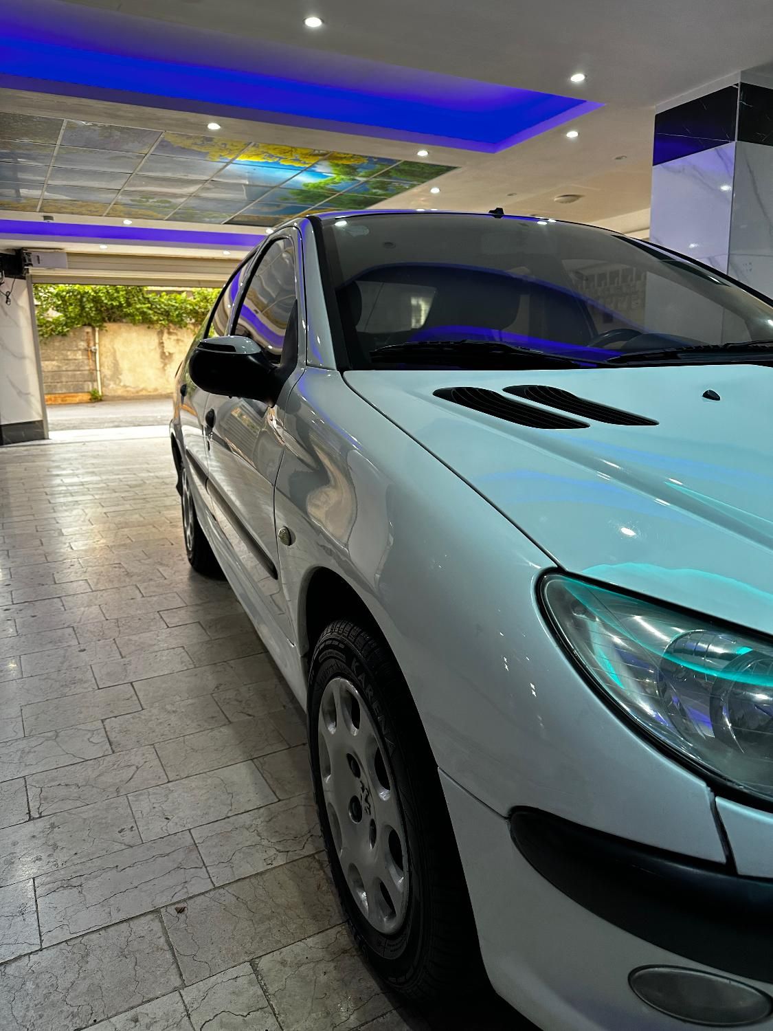 پژو ۲۰۶ صندوق دار v8 - 1393