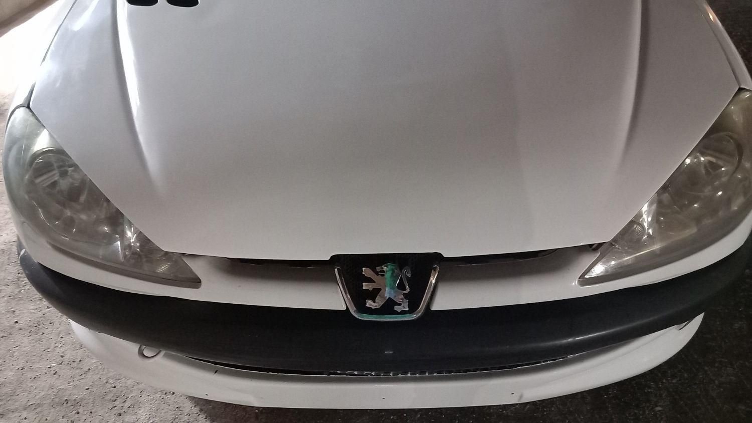 پژو ۲۰۶ صندوق دار v8 - 1389