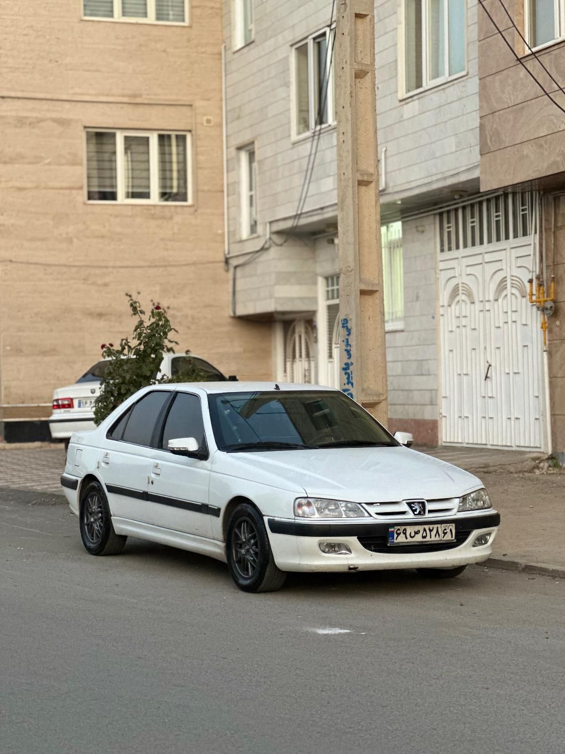 پژو پارس سال - 1392