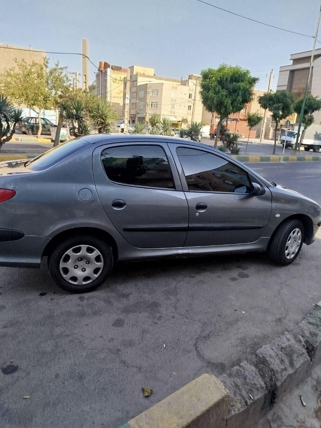 پژو ۲۰۶ صندوق دار v8 - 1393