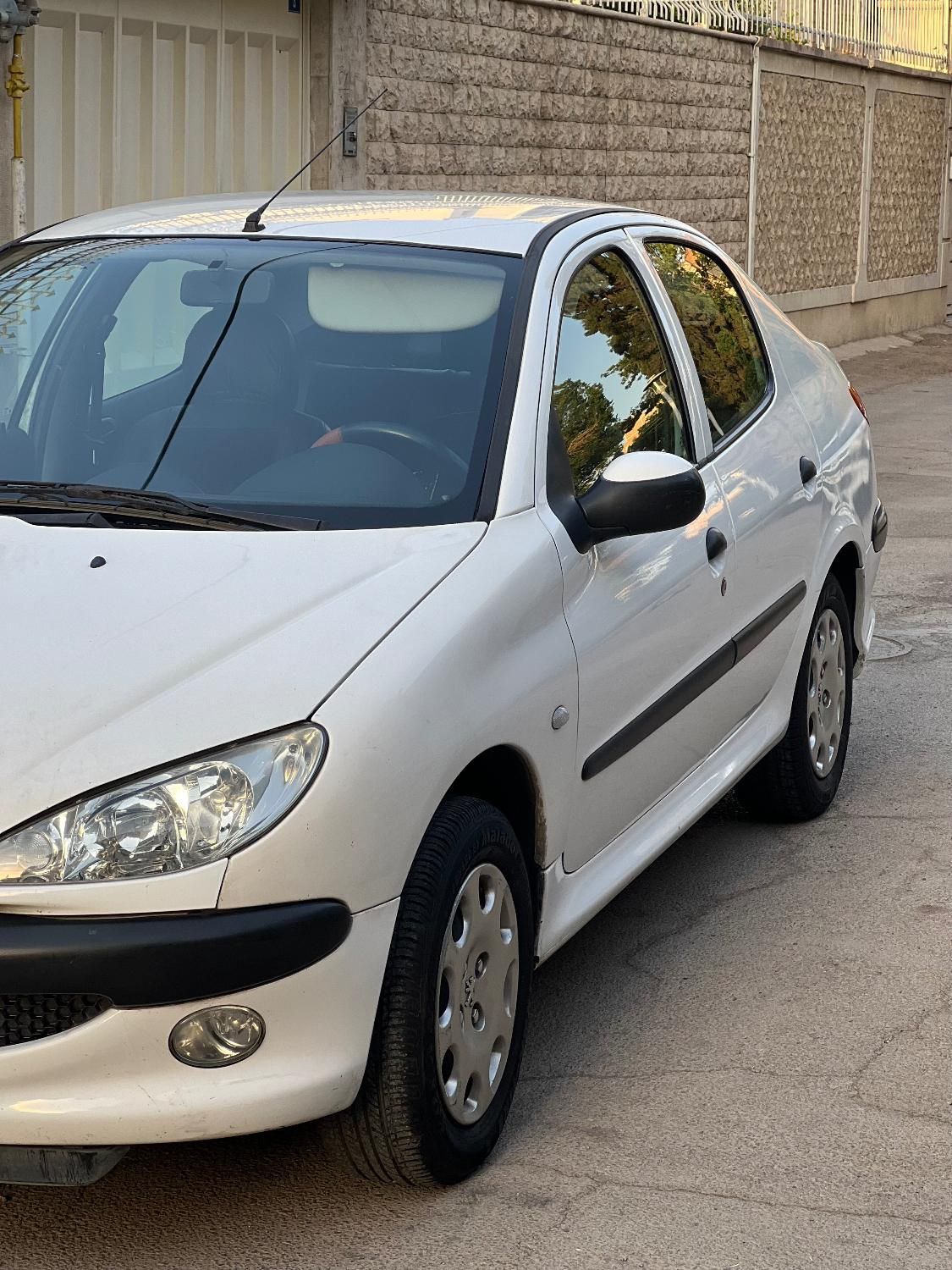 پژو ۲۰۶ صندوق دار v8 - 1395