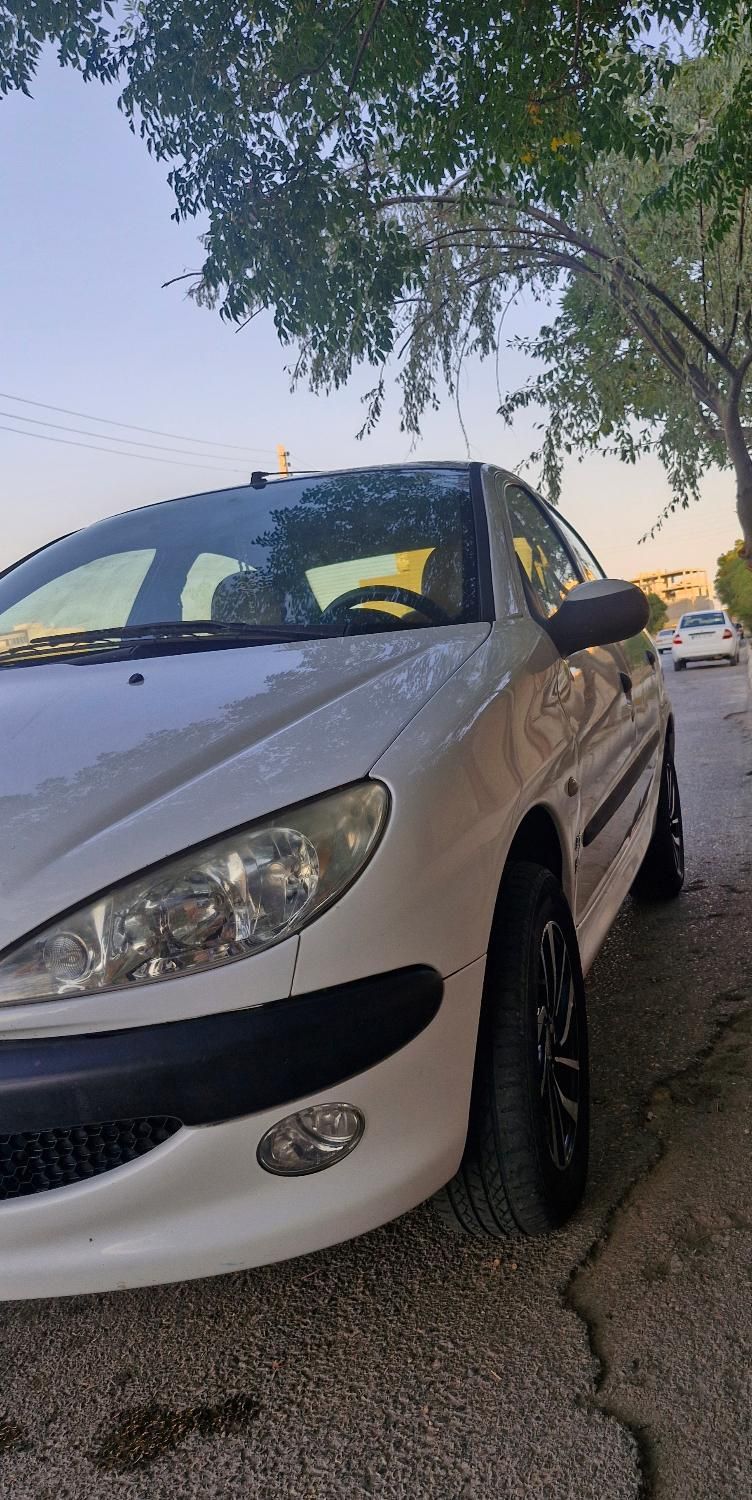پژو ۲۰۶ صندوق دار v8 - 1399