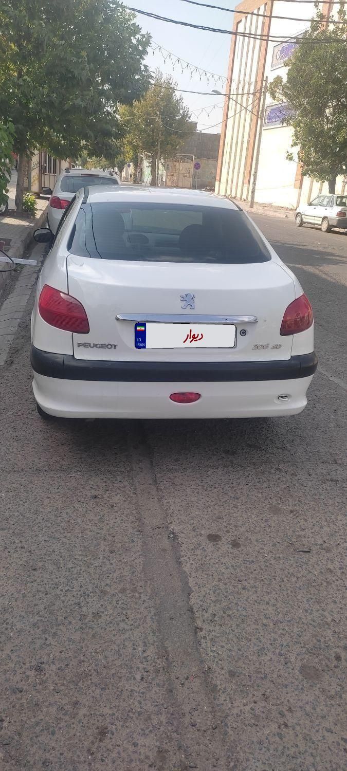 پژو ۲۰۶ صندوق دار v8 - 1390