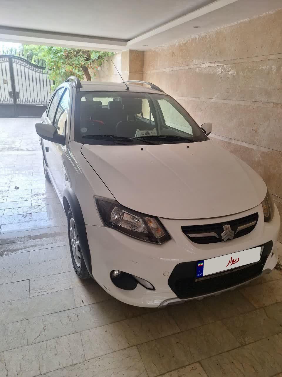 خودرو کوییک، معمولی آگهی ann_19467466