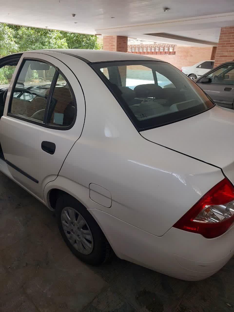 تیبا صندوق دار SX - 1400