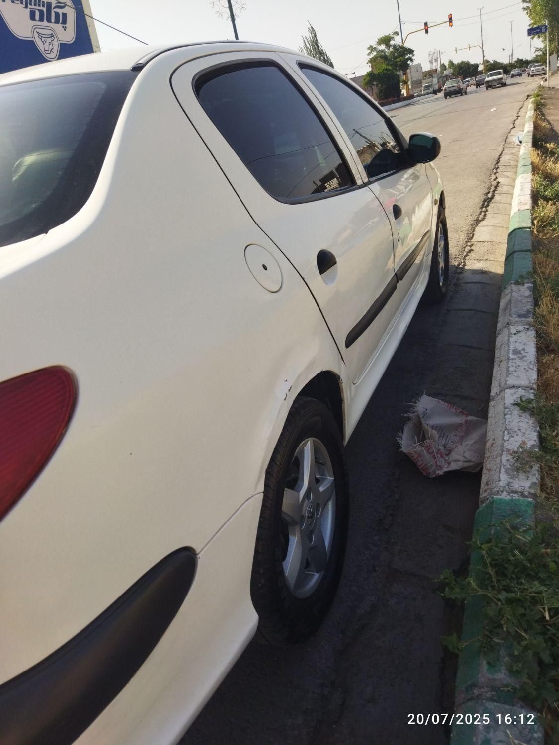 پژو ۲۰۶ صندوق دار v8 - 1388
