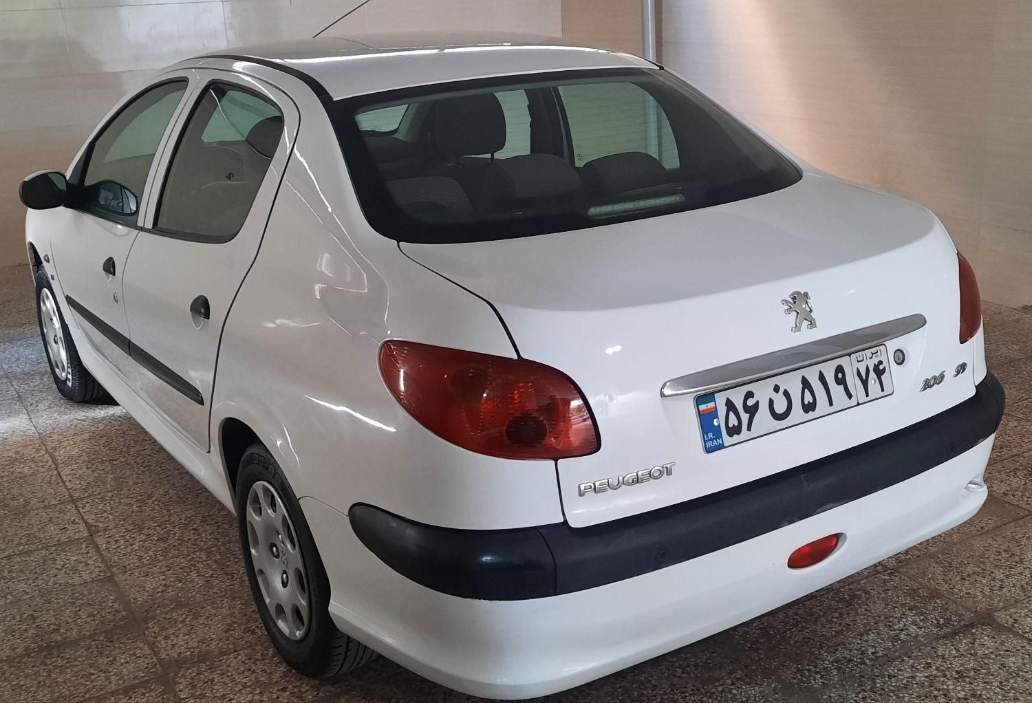 پژو ۲۰۶ صندوق دار v8 - 1394